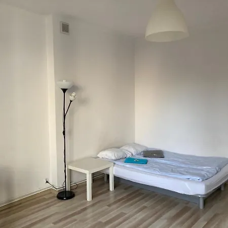 Dwuosobowy W Mieszkaniu Czteropokojowym W Centrum Gdyni. Γκντίνια